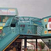 保安機器人共同遊具公園圖片