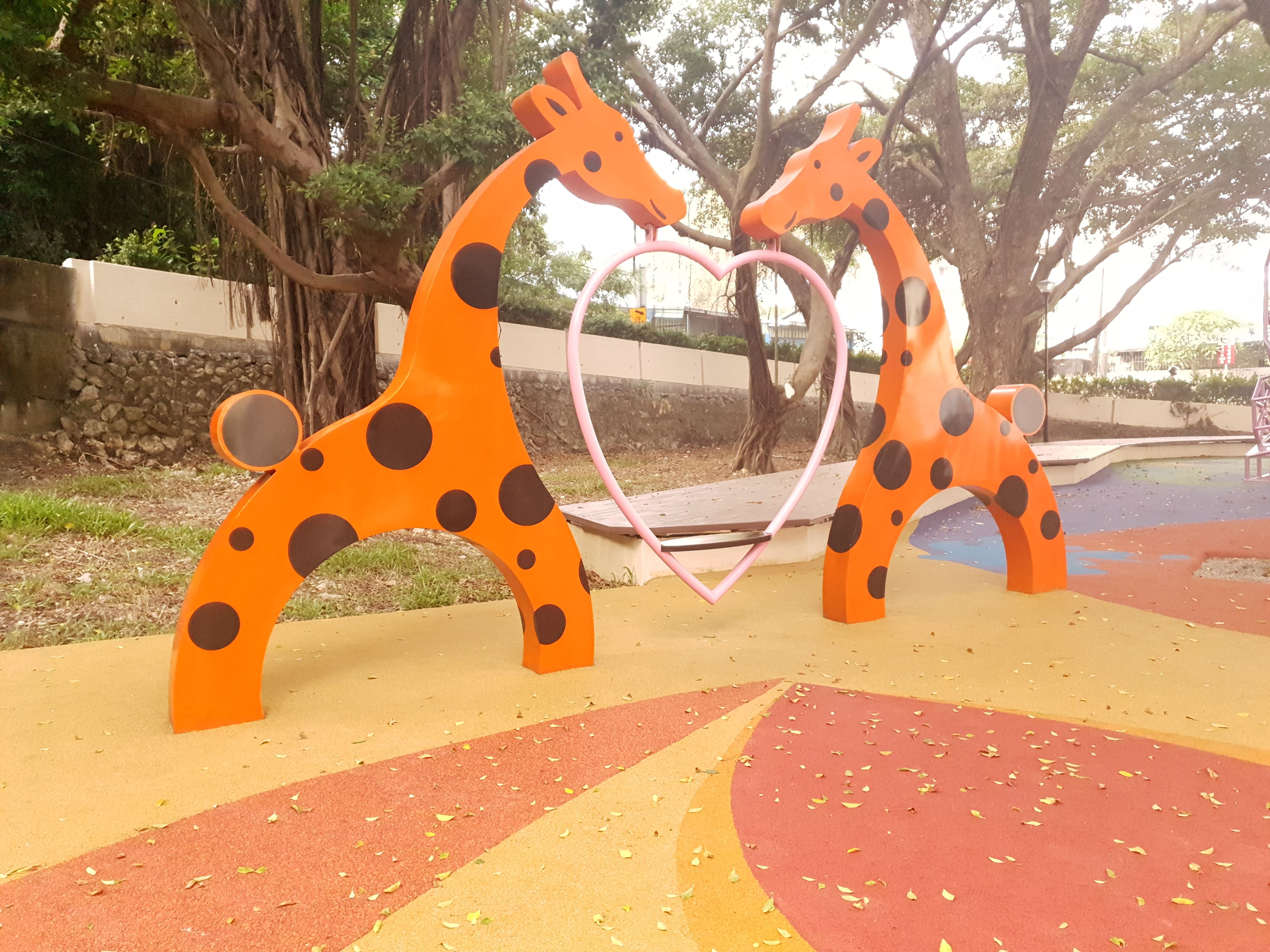 壽山公園大象長頸錄造型圖片